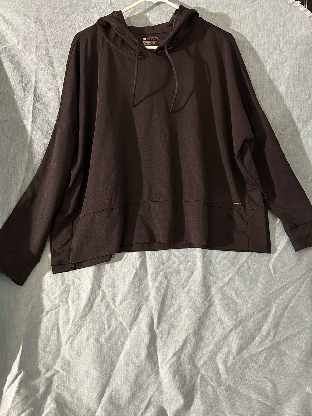 Mondetta Black Cropped Hoodie Lightweight